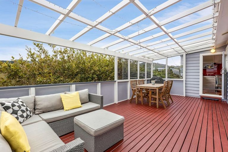 Photo of property in 11 Caribou Place, Kingston, Wellington, 6021