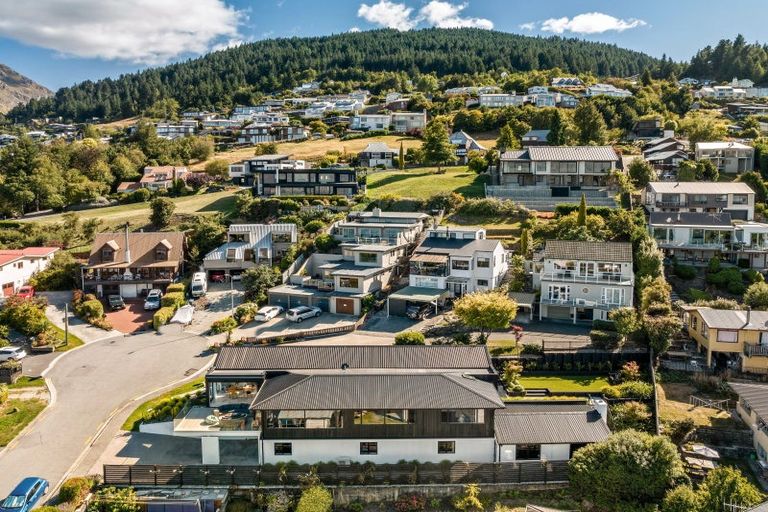 Photo of property in 3 Panorama Place, Queenstown, 9300