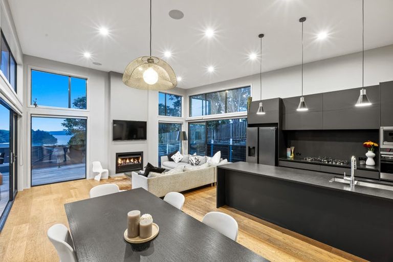 Photo of property in 21 Ariel Place, Snells Beach, 0920