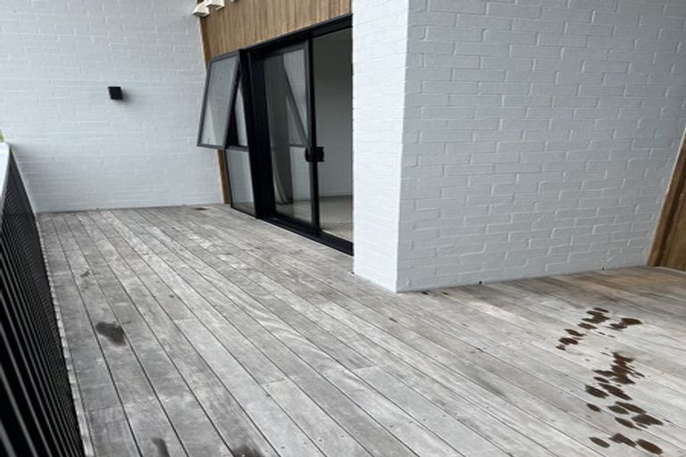 Photo of property in 12/1 Genevieve Lane, Hobsonville, Auckland, 0616