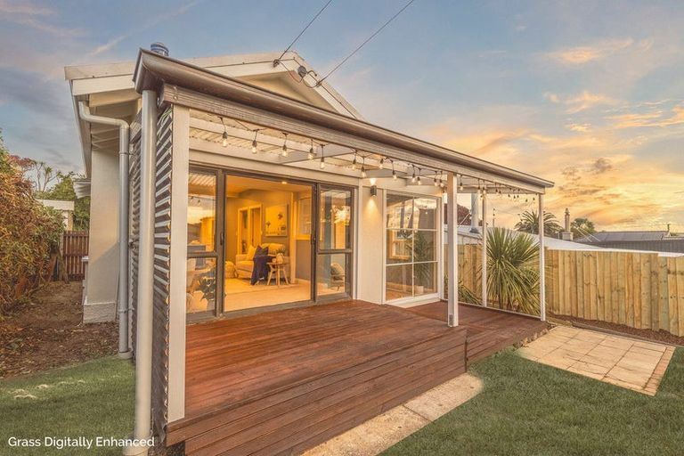 Photo of property in 9 Bellamy Avenue, New Brighton, Christchurch, 8061
