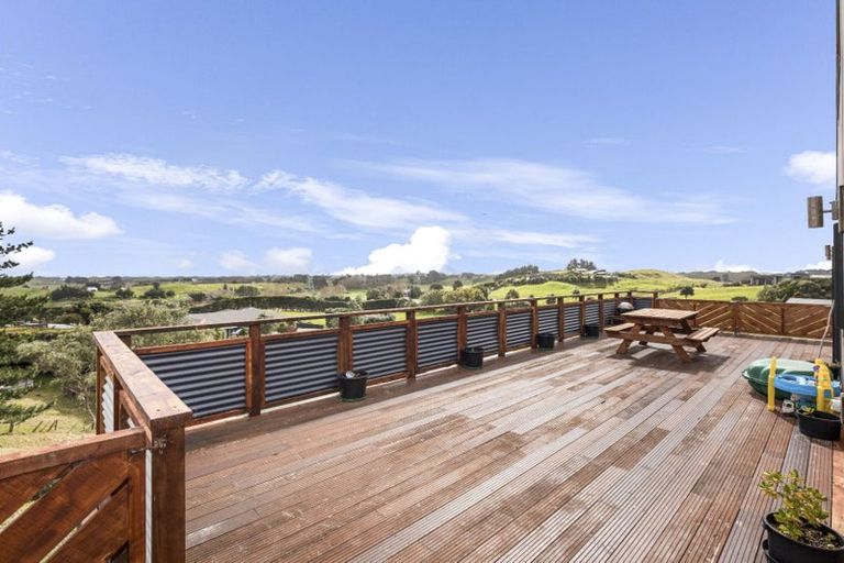 Photo of property in 155 Derham Road, Te Horo, Otaki, 5581