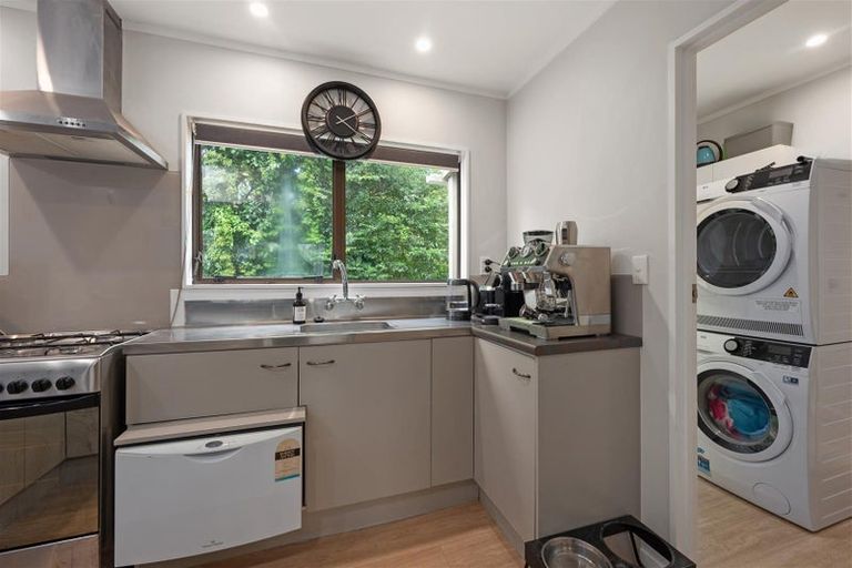 Photo of property in 66unit Robinson Avenue, Holdens Bay, Rotorua, 3010