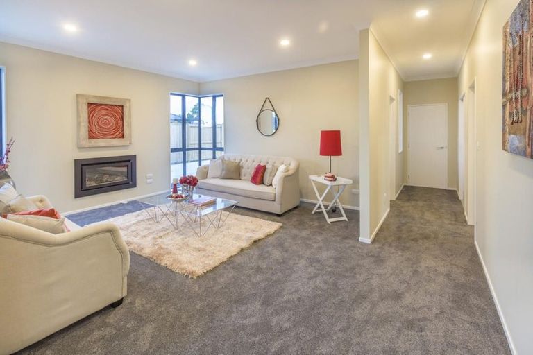 Photo of property in 8 Judith Anne Drive, Pukekohe, 2120