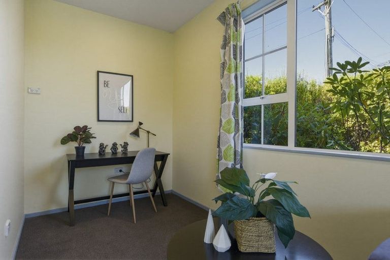 Photo of property in 18 Delph Street, Avonhead, Christchurch, 8042