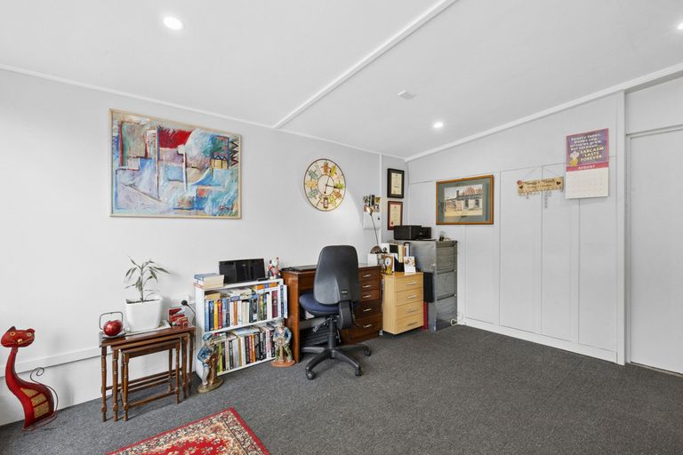 Photo of property in 23 Greenacres Street, Macandrew Bay, Dunedin, 9014