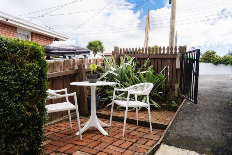 Photo of property in 29 Glendevon Place, Vauxhall, Dunedin, 9013
