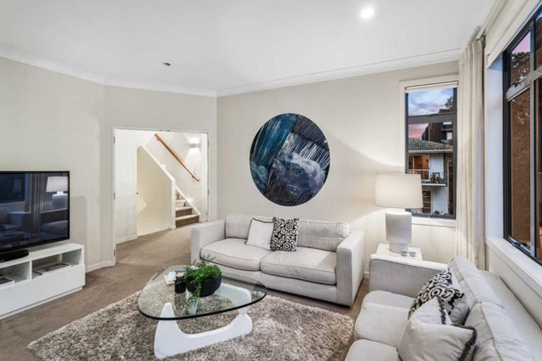 Photo of property in 1a Whitby Crescent, Mairangi Bay, Auckland, 0630