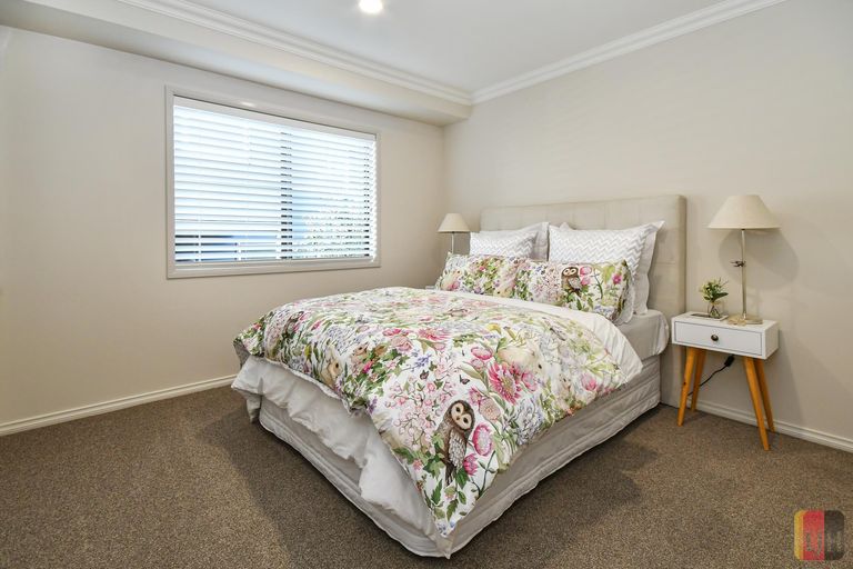 Photo of property in 72a Prospect Terrace, Pukekohe, 2120
