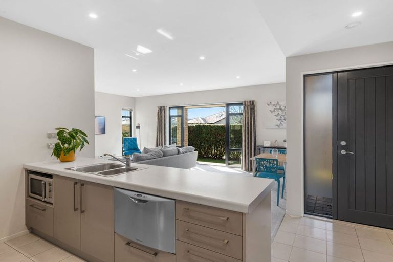 Photo of property in 8 Saracen Avenue, Northwood, Christchurch, 8051