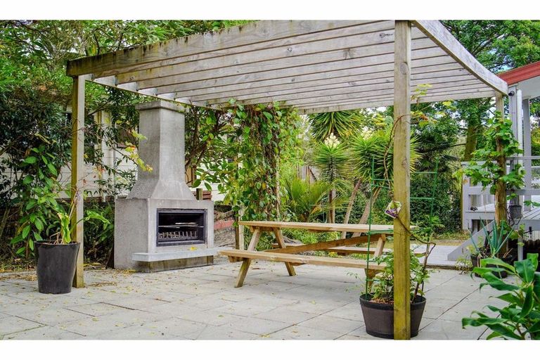 Photo of property in 3 Tuatahi Place, Kerikeri, 0230