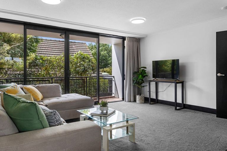 Photo of property in 1/90 Springfield Road, St Albans, Christchurch, 8014