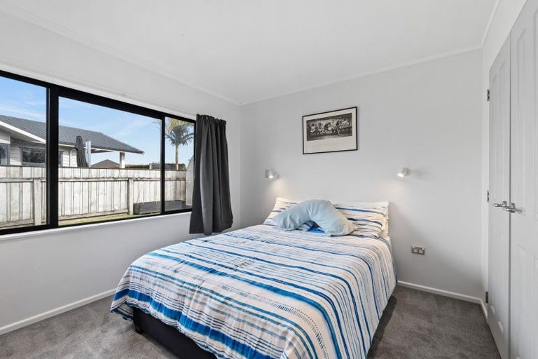 Photo of property in 44 Bermuda Place, One Tree Point, 0118