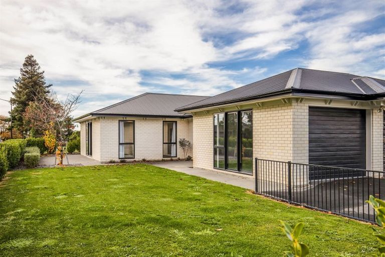 Photo of property in 4 Wilmers Road, Hornby, Christchurch, 8025