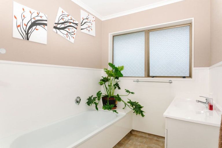 Photo of property in 47 Laws Road, Dannevirke, 4972