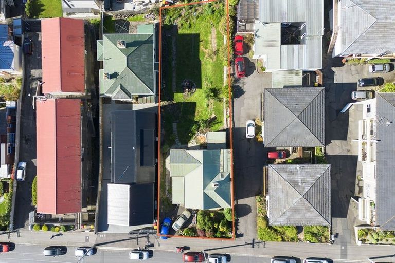 Photo of property in 76 London Street, Dunedin Central, Dunedin, 9016