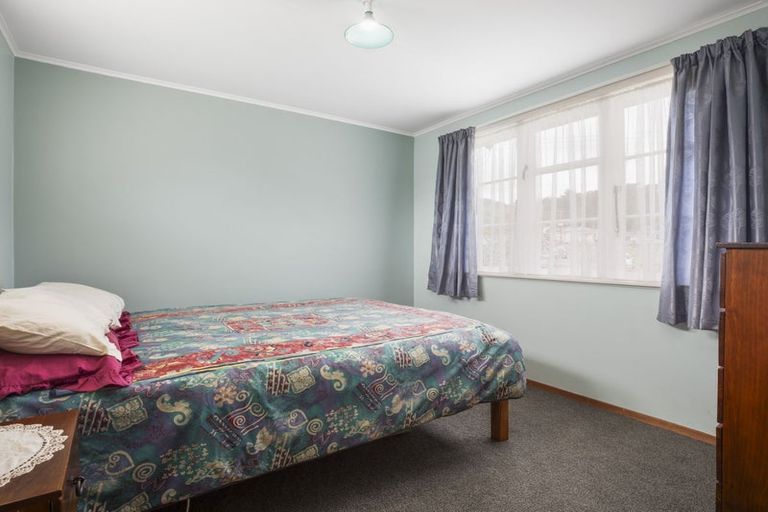 Photo of property in 73 Hampshire Street, Cannons Creek, Porirua, 5024