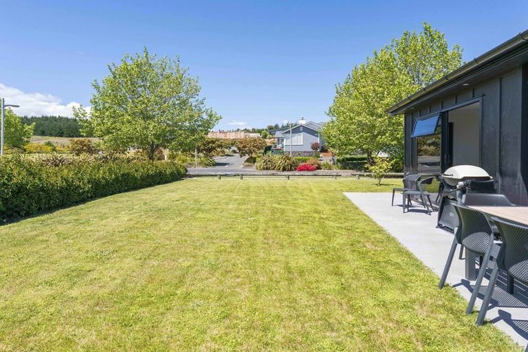 Photo of property in 6 Akatea Lane, Richmond Heights, Taupo, 3330