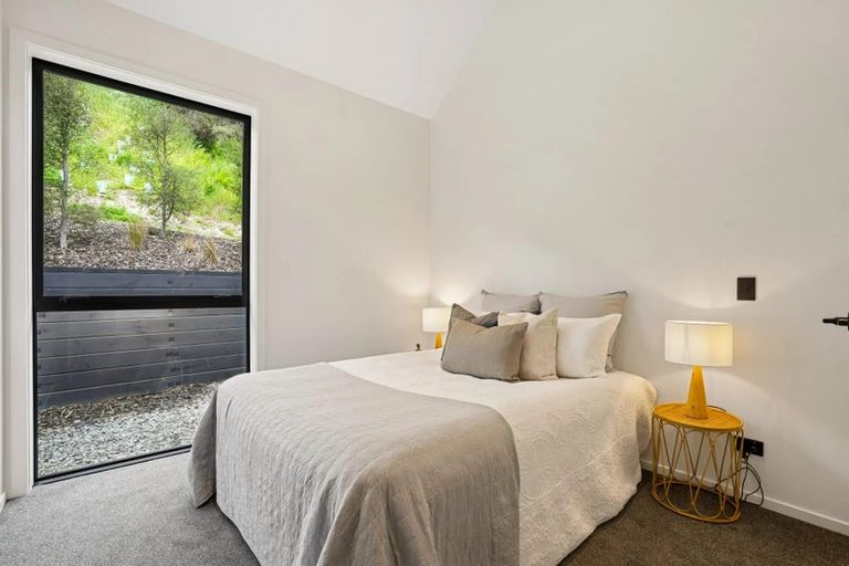 Photo of property in 7 Mckenzies Shute, Jacks Point, Queenstown, 9371
