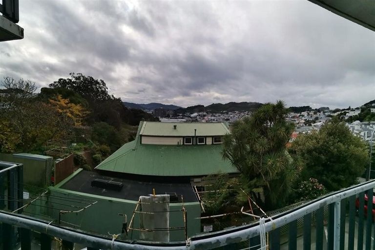 Photo of property in 52u8 Russell Terrace, Berhampore, Wellington, 6023