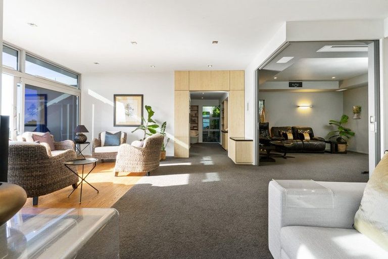 Photo of property in 9 Allom Lane, Cashmere, Christchurch, 8022