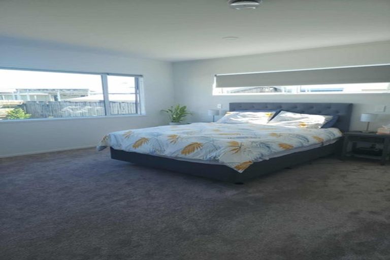Photo of property in 10b Redditch Place, Papamoa Beach, Papamoa, 3118