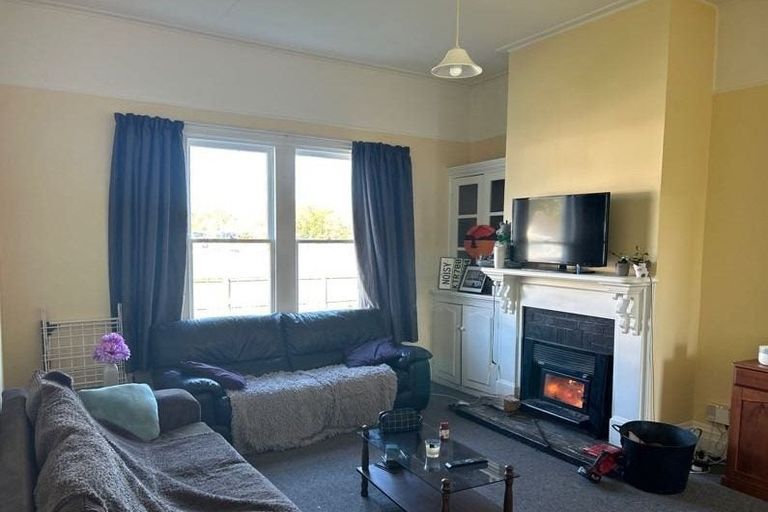 Photo of property in 50 Oxford Street, Lansdowne, Masterton, 5810