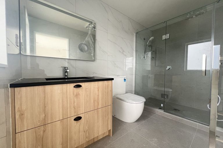 Photo of property in 7 Paretao Street, Massey, 0614