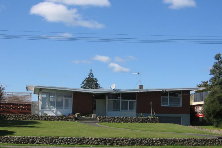 Photo of property in 10 Park Street, Foxton, 4814