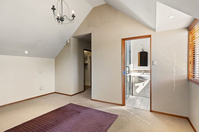 Photo of property in 39b Strowan Road, Strowan, Christchurch, 8052