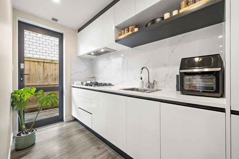 Photo of property in 30 Hikuawa Road, Flat Bush, Auckland, 2019
