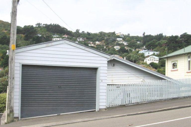 Photo of property in 23 Eden Street, Island Bay, Wellington, 6023
