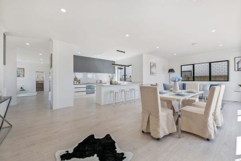 Photo of property in 36 Drumconnell Drive, Flat Bush, Auckland, 2019