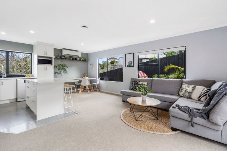 Photo of property in 3/15 Greenhill Crescent, Pakuranga, Auckland, 2010
