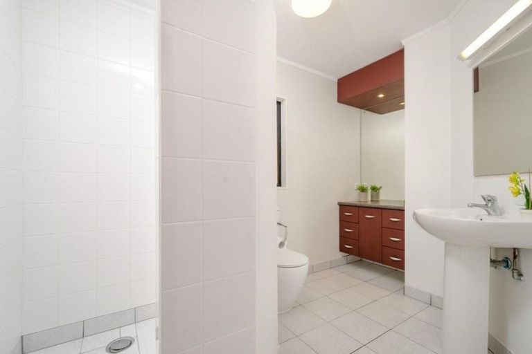 Photo of property in 77a Mcleod Road, Te Atatu South, Auckland, 0610