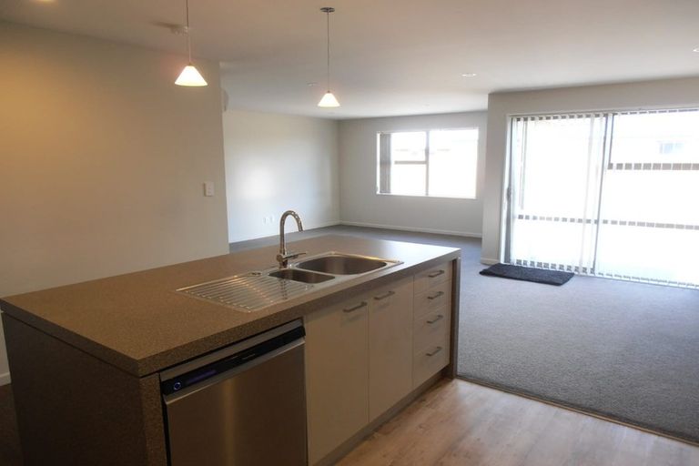 Photo of property in 8 Bowmore Lane, Broomfield, Christchurch, 8042