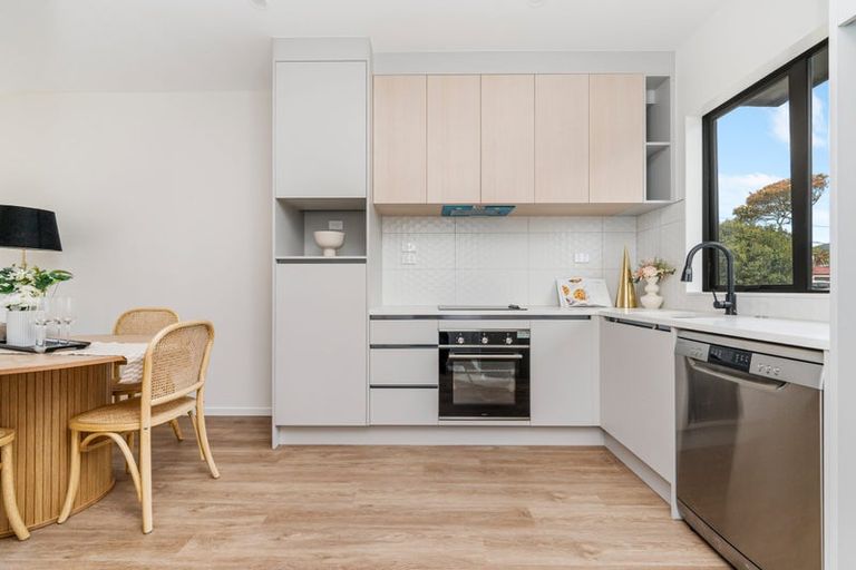 Photo of property in 442 Old Te Atatu Road, Te Atatu Peninsula, Auckland, 0610