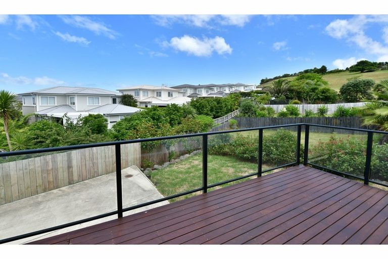 Photo of property in 61 Landmark Terrace, Orewa, 0931