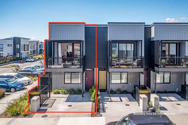 Photo of property in 62 Mapou Road, Hobsonville, Auckland, 0616