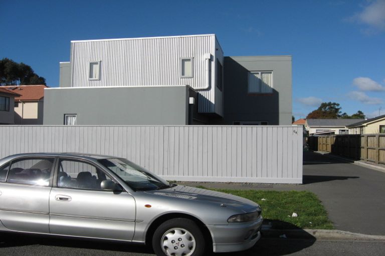 Photo of property in 64 Thackeray Place, Waltham, Christchurch, 8023