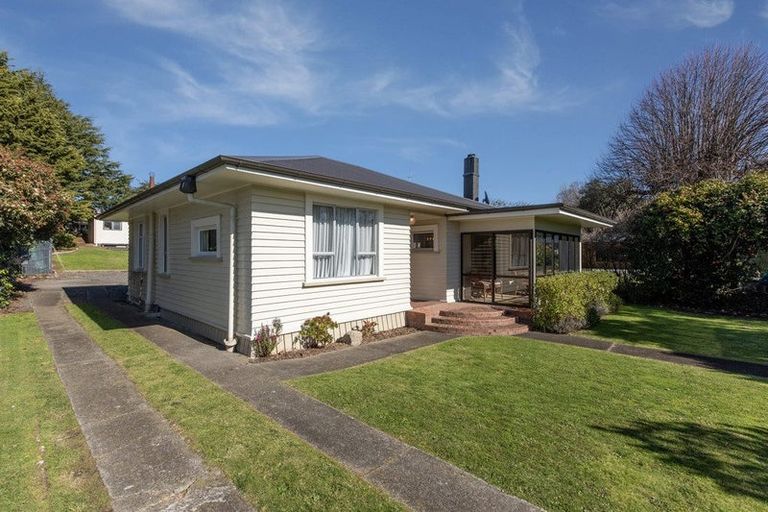 Photo of property in 5 Ruataniwha Street, Waipukurau, 4200
