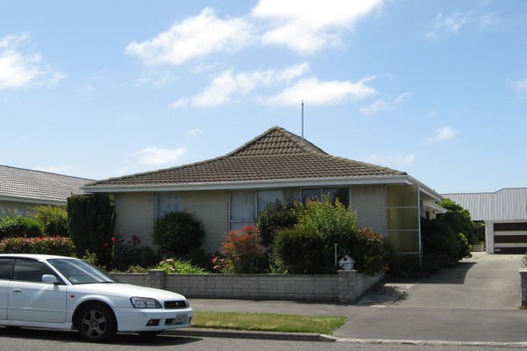 Photo of property in 8b Ansonby Street, Russley, Christchurch, 8042