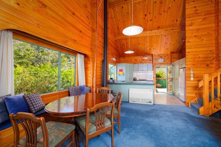 Photo of property in 6 Valley Road, Goose Bay, Kaikoura, 7374