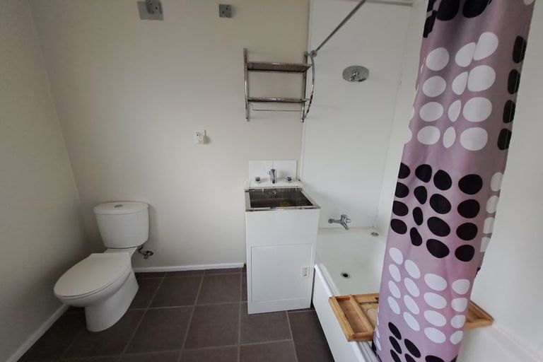 Photo of property in 3/5 Bridge Street, Melling, Lower Hutt, 5010