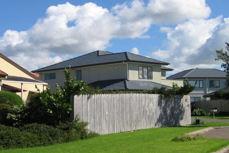 Photo of property in 39 Riverstone Road, Te Atatu Peninsula, Auckland, 0610