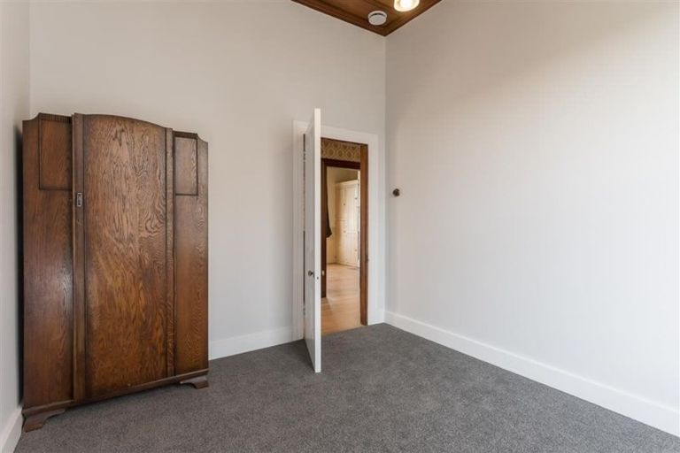 Photo of property in 21 Railway Street, Helensville, 0800