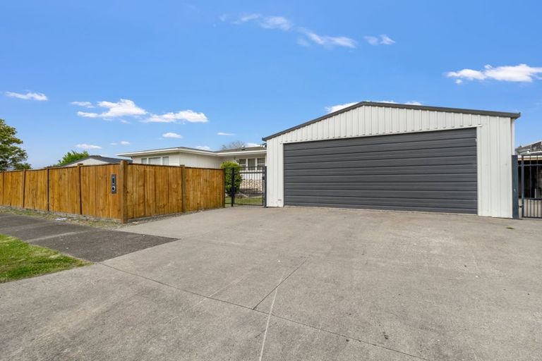 Photo of property in 3 Sutherland Crescent, Westbrook, Palmerston North, 4412