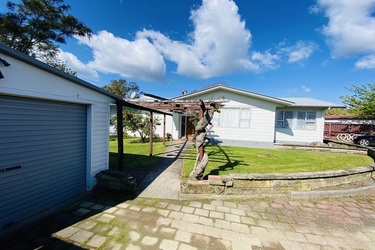 Photo of property in 19 Kirk Crescent, Kawerau, 3127