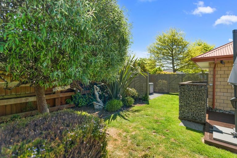 Photo of property in 40 Woodhurst Drive, Casebrook, Christchurch, 8051