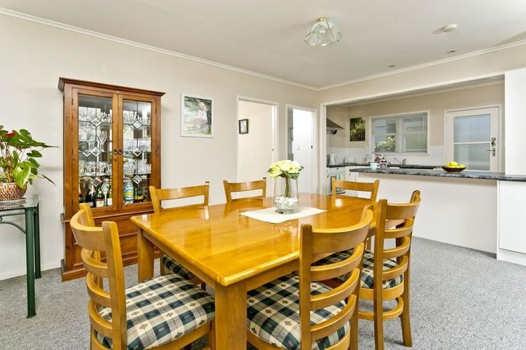 Photo of property in 2/239 Glamorgan Drive, Torbay, Auckland, 0630